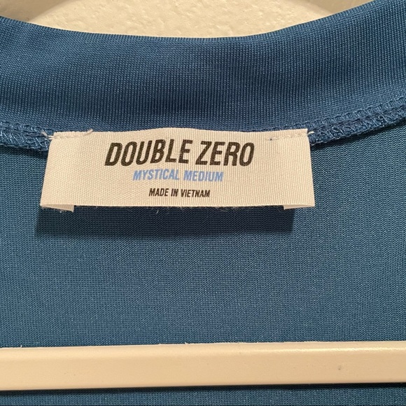 V neck tank - Cobolt color - Picture 2 of 4